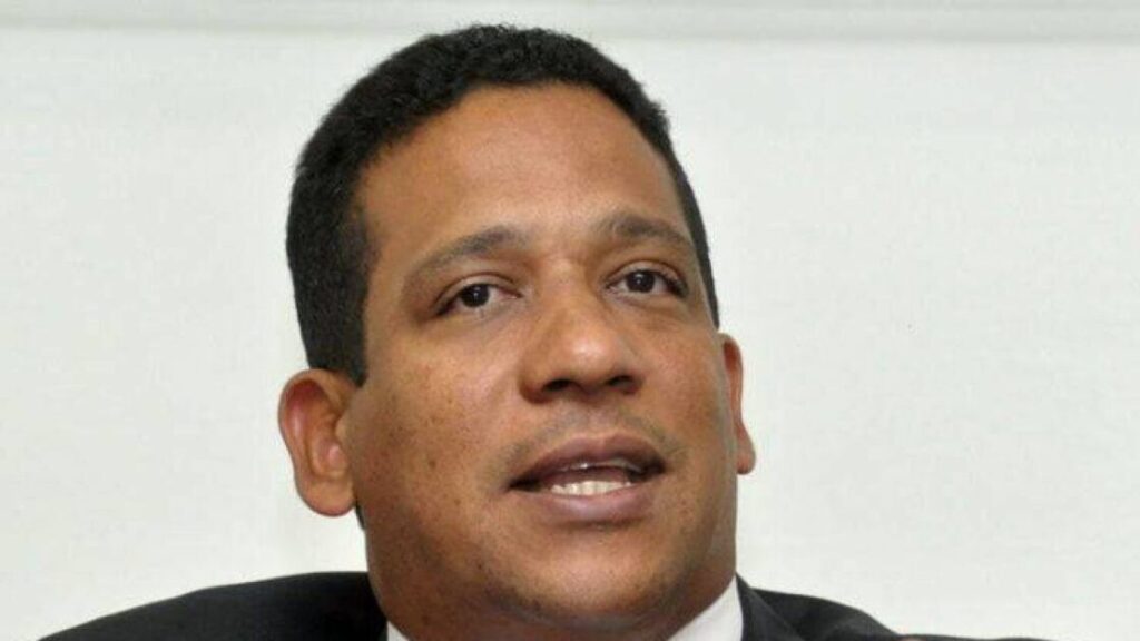 ENTREVISTA Carlos Pimentel: “¿Que implica nueva ley de compras y contrataciones @ComprasRD?”  AQUÍ LA RESPUESTA