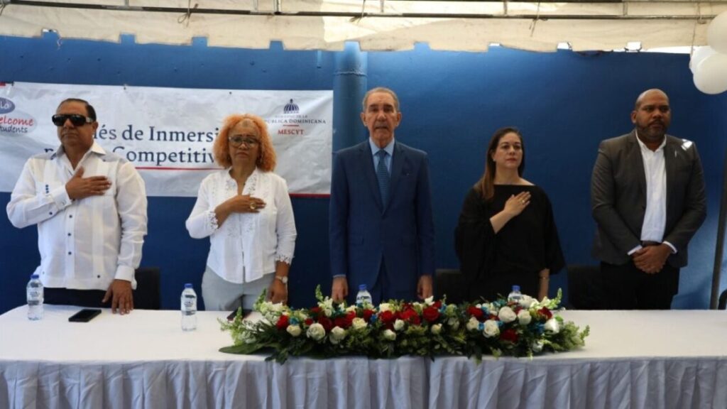 @MESCYTRD @fgarciafermin impulsa programa Inglés por Inmersión para fortalecer la empleabilidad juvenil en SDE
