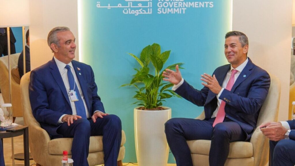 Presidente Abinader promueve uso de hub logístico dominicano para dinamizar exportaciones agrícolas de Paraguay