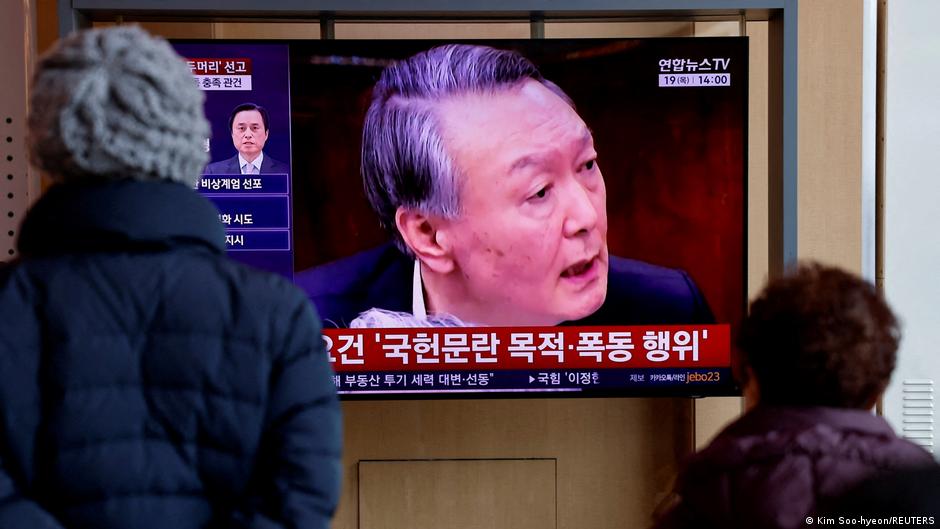 Expresidente Yoon se disculpa tras sentencia a perpetua