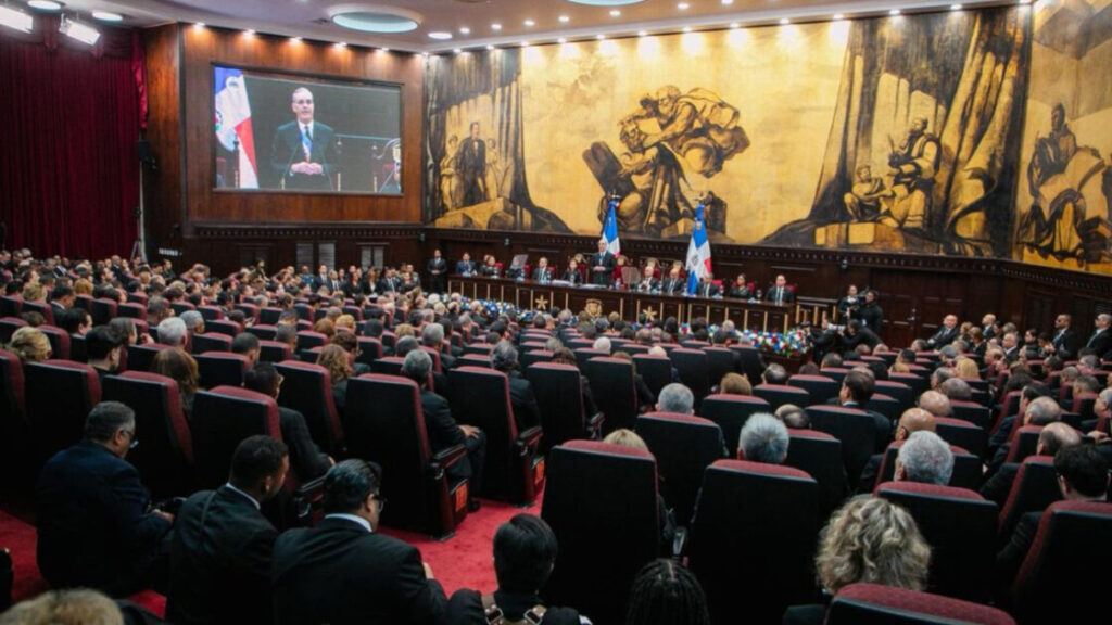 El presidente Luis Abinader destaca récord histórico de 11.7 millones de visitantes y consolida a República Dominicana como hub turístico del Caribe