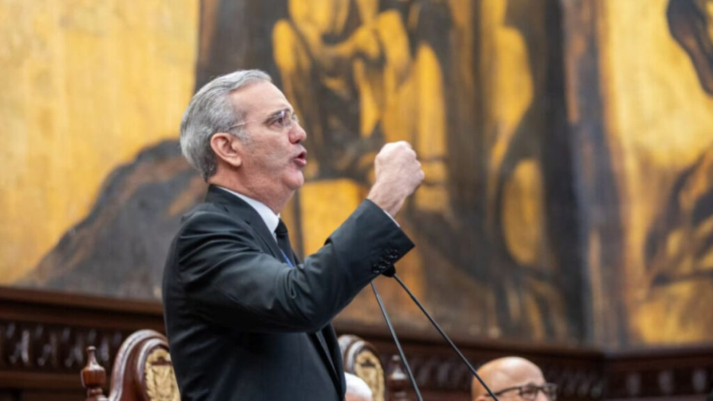 Presidente Abinader sobre disminución de pobreza general y pobreza extrema en RD: “Desde el momento más duro de la pandemia hasta hoy, han salido casi 1.5 millones de personas de la pobreza y casi 1 millón desde 2019”