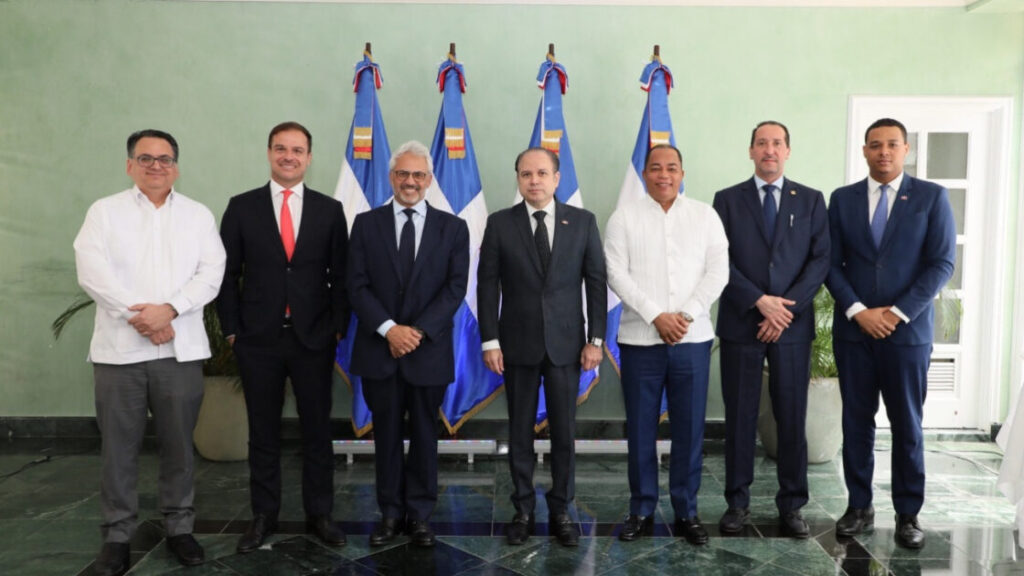 RD y Bladex firman declaración para negociar acuerdo que establecerá oficina regional en el país