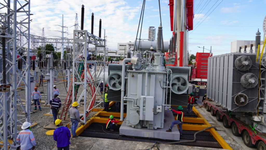 Edesur instala transformador en beneficio de más de 43,000 clientes del Distrito Nacional