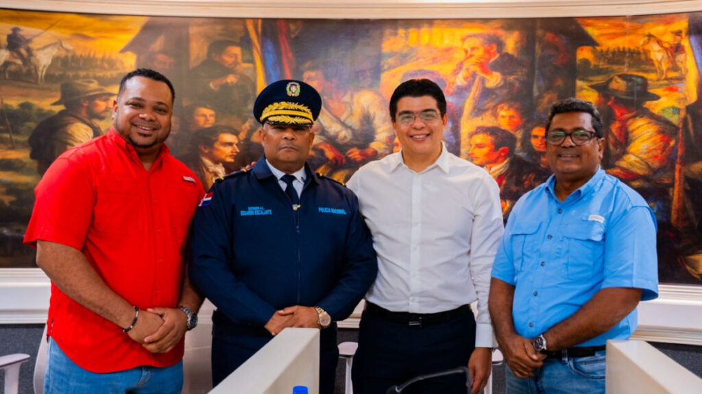 Director de la Caasd va a Los Alcarrizos con solución de 4,500 metros de cañada