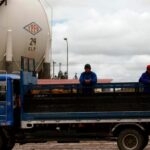 Bolivia cambia presidente de estatal YPFB en medio de crisis