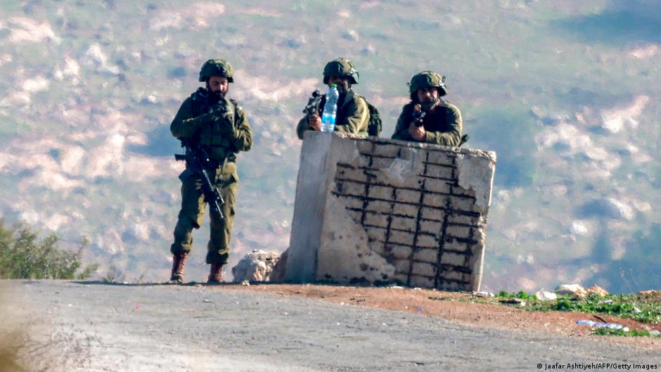 Israel suspende a batallón tras agresión a equipo de CNN