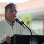 Petro denuncia posible bombardeo de Ecuador en la frontera