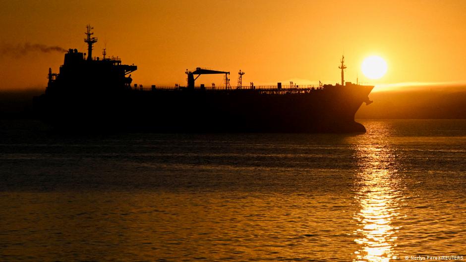 Rusia celebra llegada de petrolero ruso a Cuba