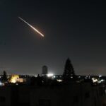 Irán lanza misiles a Israel tras nombrar a hijo de Jamenei