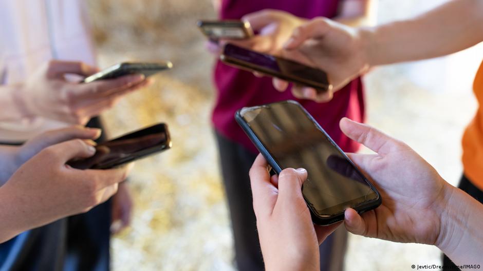 Austria prohibirá las redes sociales a menores de 14 años