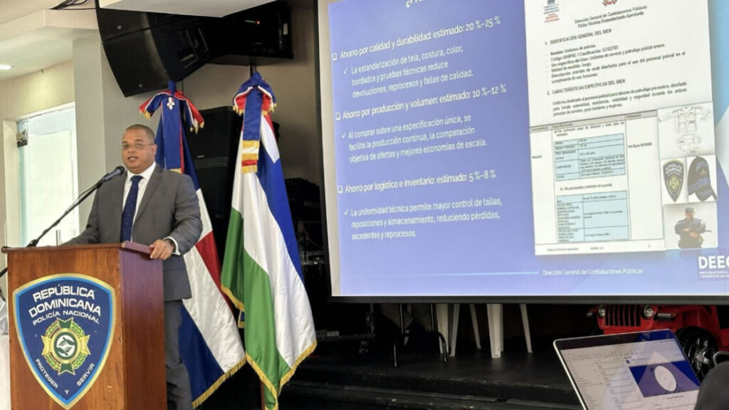 DGCP y Policía Nacional someten a consulta ficha técnica para compra estandarizada de uniformes bajo nueva Ley de Compras y Contrataciones