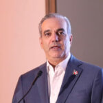 Presidente Abinader convoca a representantes comerciales e industriales para tratar la estabilización de precios de alimentos y servicios ante crisis internacional