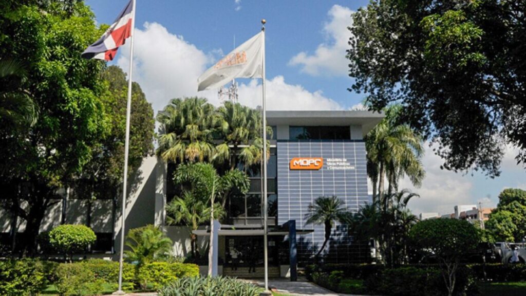 MOPC realiza intervención en el Paseo Presidente Billini para fortalecer la seguridad vial