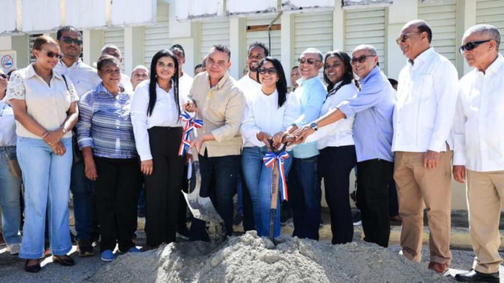 SNS inicia remozamiento del Hospital Municipal de Bánica con inversión superior a RD 163 millones