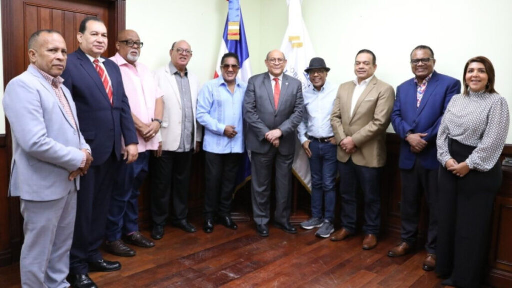 Mescyt apoyará la formación y titulación de artistas dominicanos