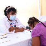 Gobierno realiza jornada asistencial en La Romana y comienza acondicionamiento de viviendas