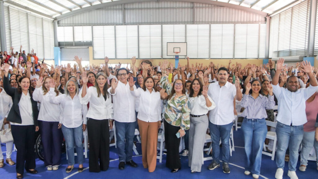 Supérate llega a las provincias de Puerto Plata y Santiago con escucha activa a 1,037 personas beneficiarias de los subsidios sociales