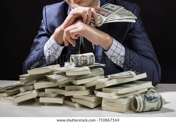 Hablando de austeridad| Los 14 senadores más RICOS de la República Dominicana| El #1  ha enfrentado graves acusaciones; corrupción, enriquecimiento ilícito, lavado de activos y falsedad documental su gestión