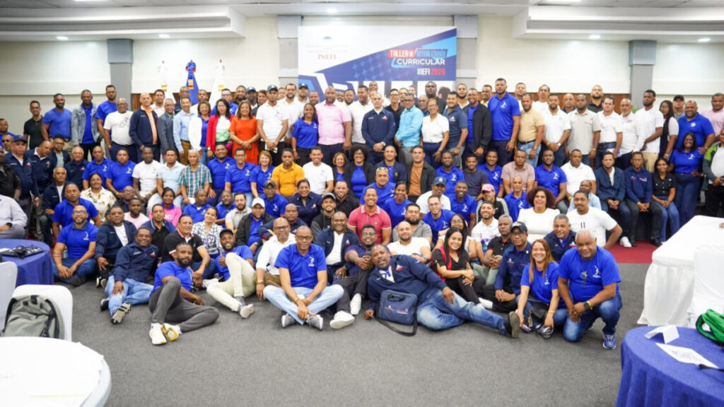 Inefi culmina con éxito Seminario de Actualización que transforma el futuro a más de 300 docentes de todo el país