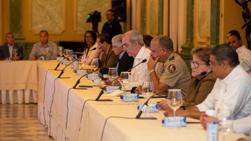 Gobierno se mantiene en sesión permanente ante sistema frontal que generará lluvias en gran parte del país