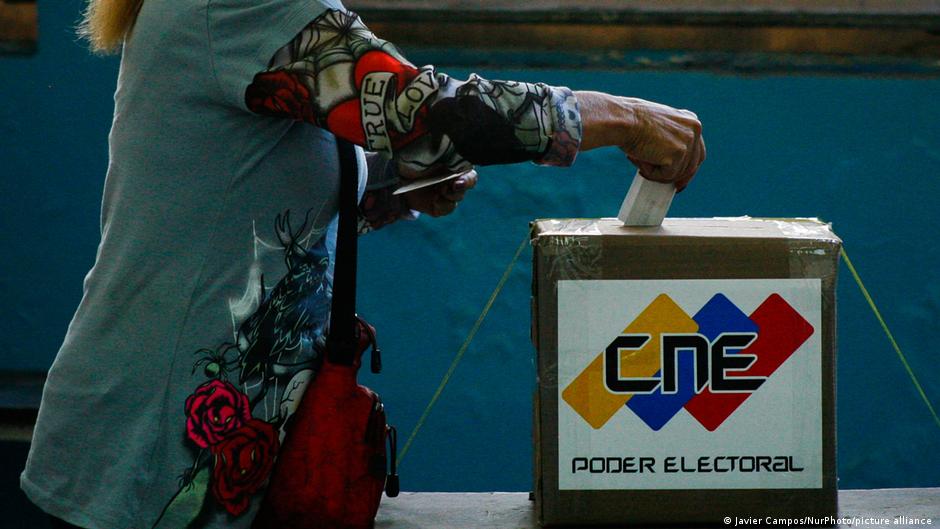 Venezuela: oposición presenta plan para elecciones “libres”