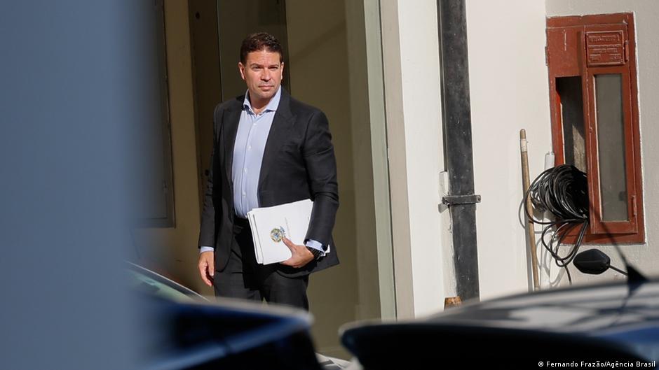 Arrestan en EE.UU. a exjefe de inteligencia de Bolsonaro