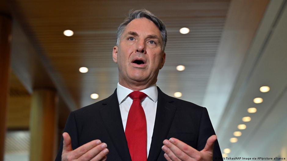 Australia subirá gastos de defensa ante aumento de conflctos