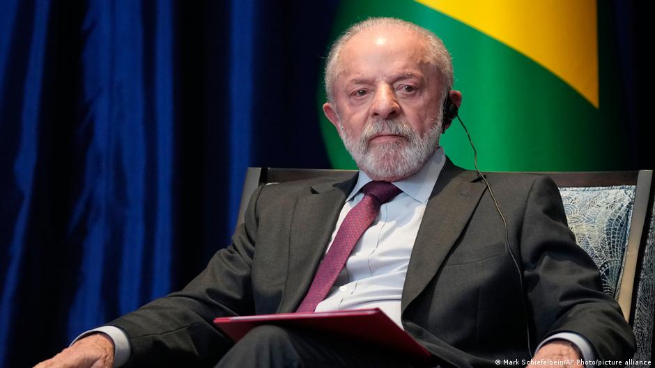 Brasil retira credenciales a oficial EEUU en “reciprocidad”