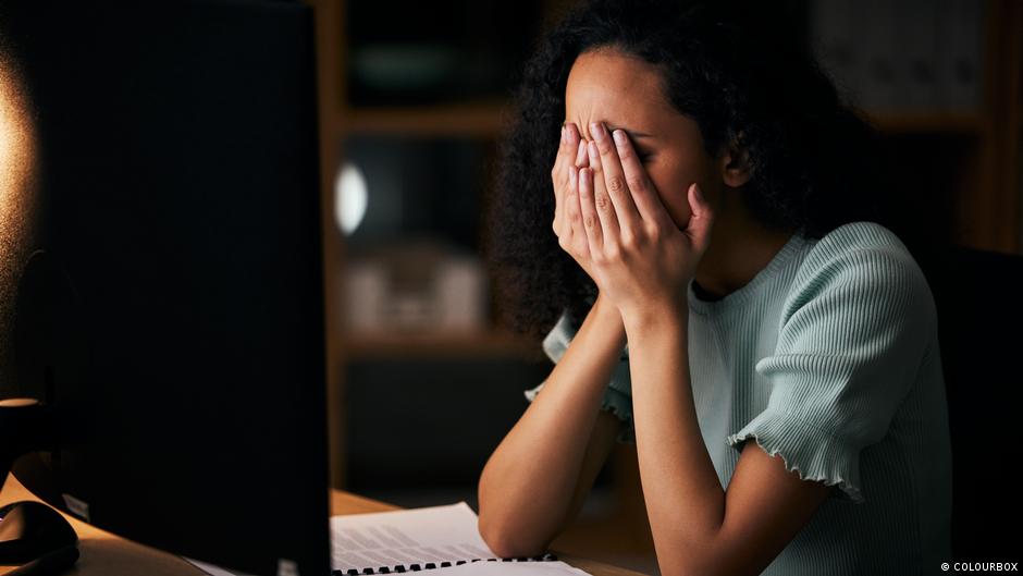 Así sobrellevan el duelo los rusos en el exilio