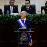 Congreso de Honduras destituye a funcionarios  de izquierda