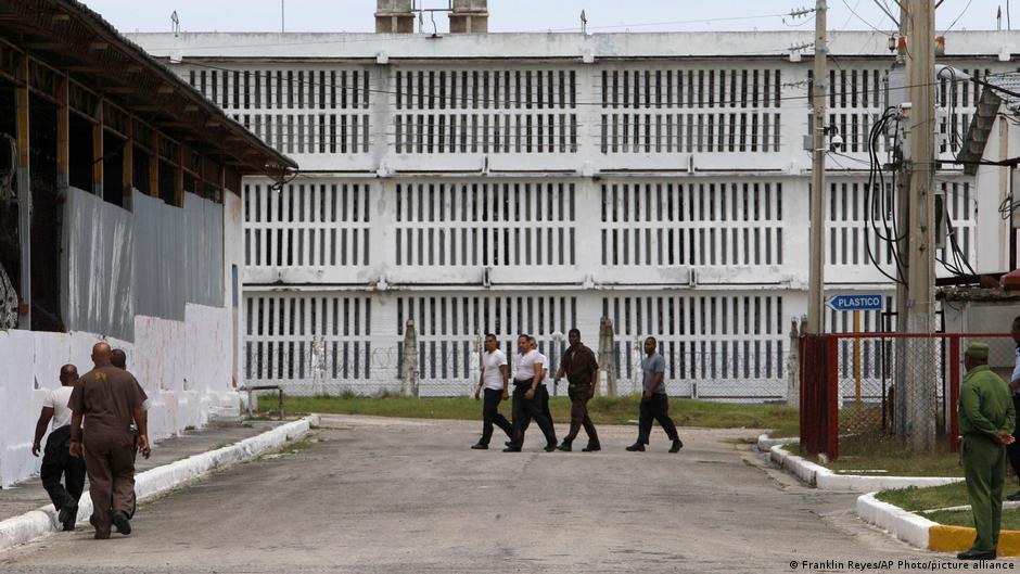 Cuba anuncia indulto de 2.010 prisioneros por Semana Santa