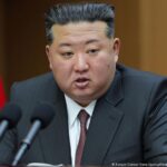 Kim supervisa nueva prueba de misiles desde un destructor