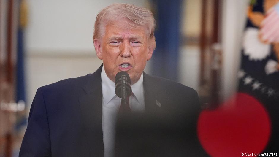 Trump anuncia ataques “muy fuertes” contra Irán próximamente