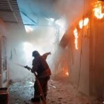 Ataque ruso deja cinco muertos en un mercado en Ucrania