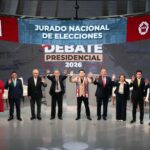 Candidatos de derecha lideran encuestas en Perú