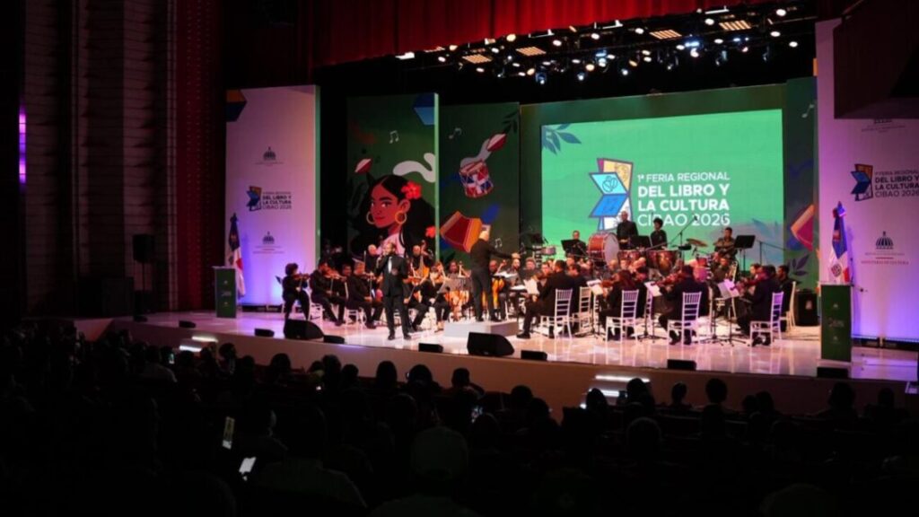 Vicepresidenta Raquel Peña y Roberto Ángel Salcedo clausuran Feria del Libro y la Cultura Cibao 2026 