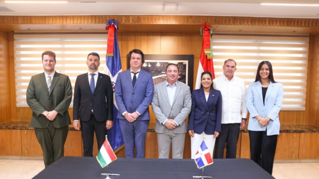 RD y Hungría firman acuerdo aéreo para promover la conectividad