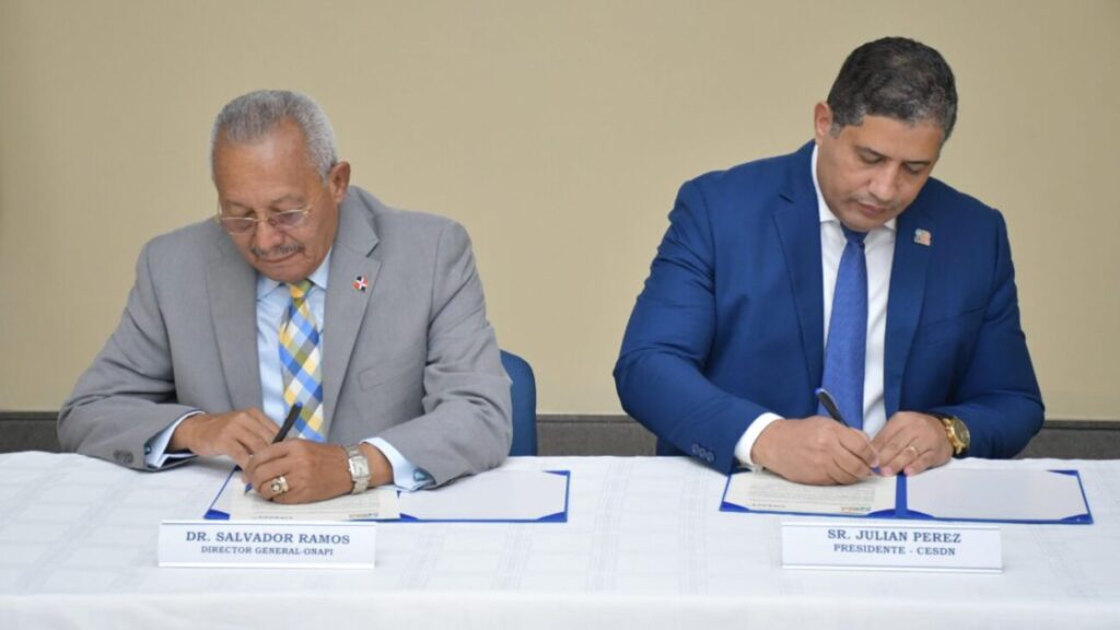 Onapi firma acuerdo interinstitucional para impulsar el desarrollo empresarial en Santo Domingo Norte 