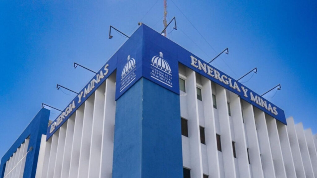 Ministerio de Energía y Minas dispone medidas de ahorro energético para el sector público