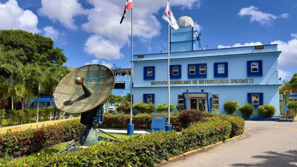 Indomet prevé que continuarán los aguaceros, tronadas y ráfagas de viento este viernes