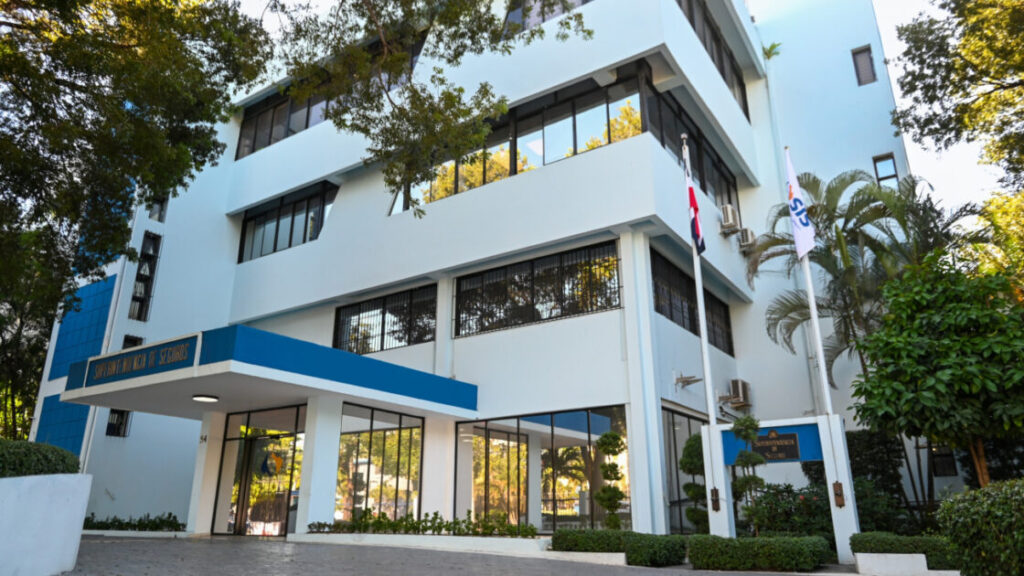 Superintendencia de Seguros llama a la prevención ante lluvias y exhorta a revisar coberturas de seguros por inundaciones