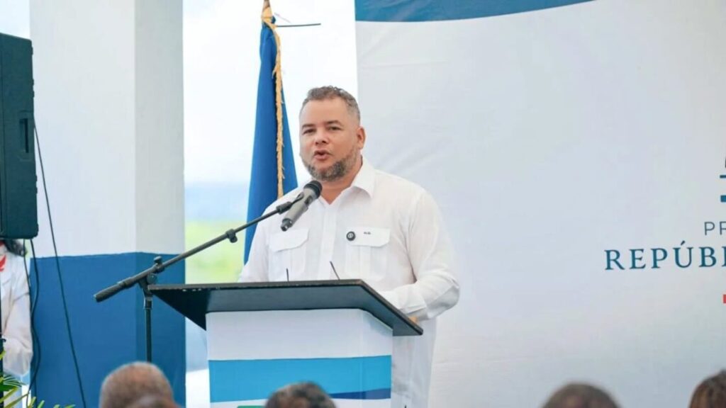 @Feda_RD Hecmilio Galván @PRM_Oficial pone en marcha planta de procesamiento de lácteos en Las Matas de Farfán “El campo dominicano avanza con hechos”