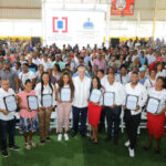 Presidente Abinader entregará títulos de propiedad, tres techados escolares y remozamiento de club Los Cachorros este domingo