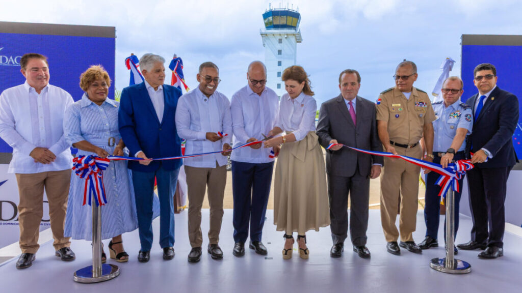 La vicepresidenta Raquel Peña encabeza inauguración de torre de control y moderno sistema de balizamiento en la Base Aérea de San Isidro