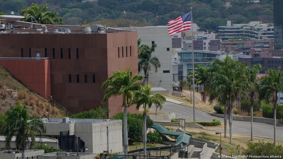EE.UU. realiza simulacro en embajada de Caracas