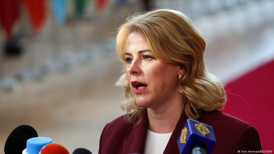 Letonia: primera ministra renuncia tras polémica por drones