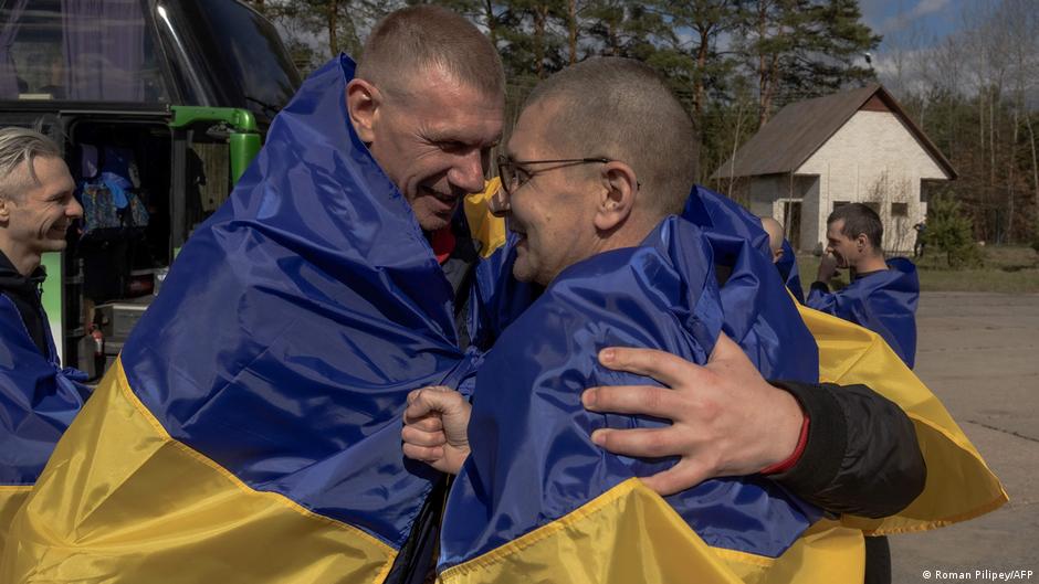 Rusia y Ucrania relaizan nuevo intercambio de prisioneros