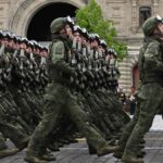 Putin ofrece condonar deudas para atraer nuevos reclutas