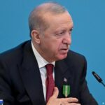 Erdogan cierra por decreto universidad privada en Estambul
